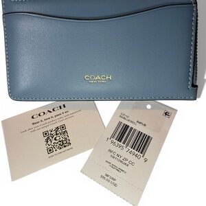 NWT Coach New York Zip Card Case Leather Bluebell